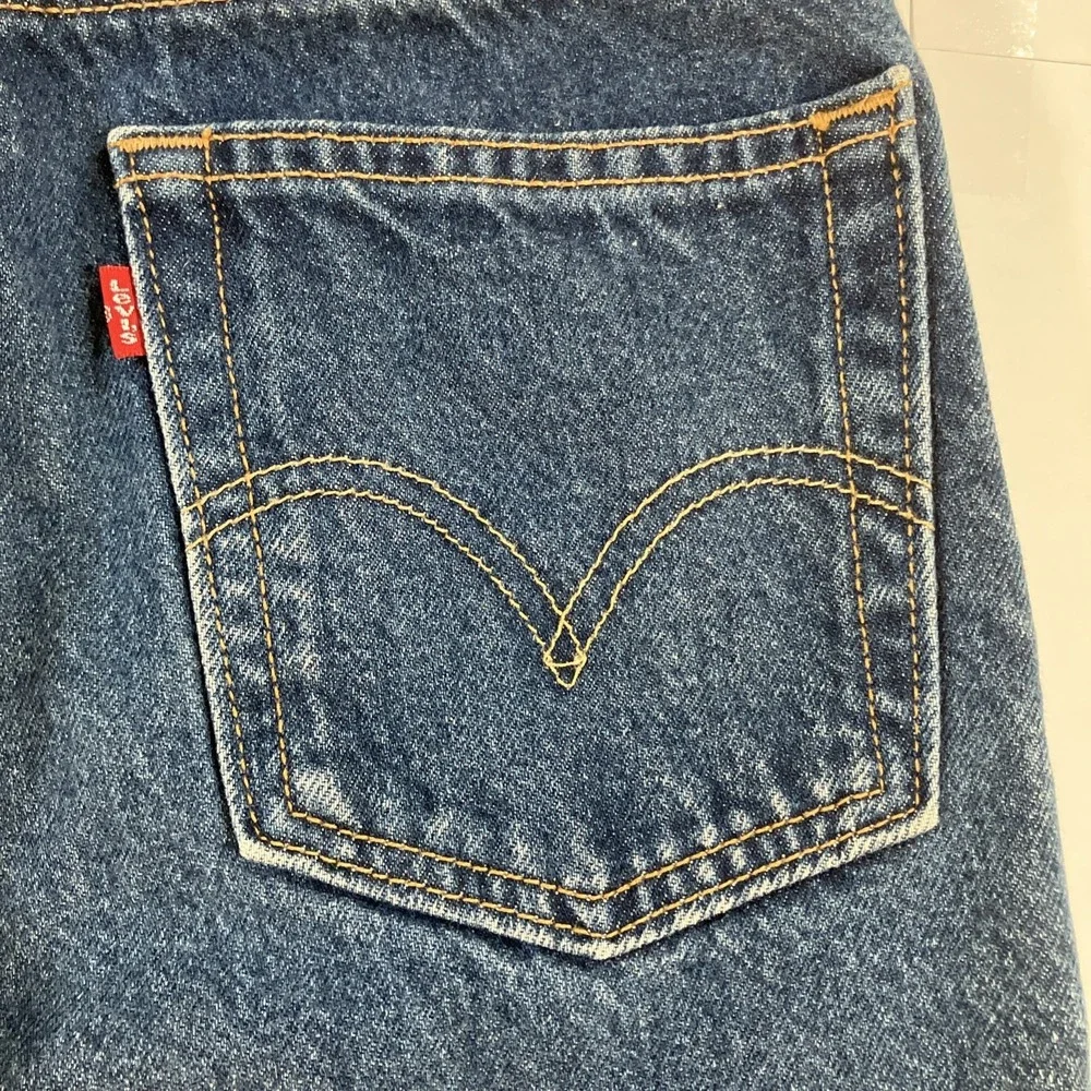Vintage Levi's 505 Regular Fit Jeans Mens 29x32 Medium Wash Y2K